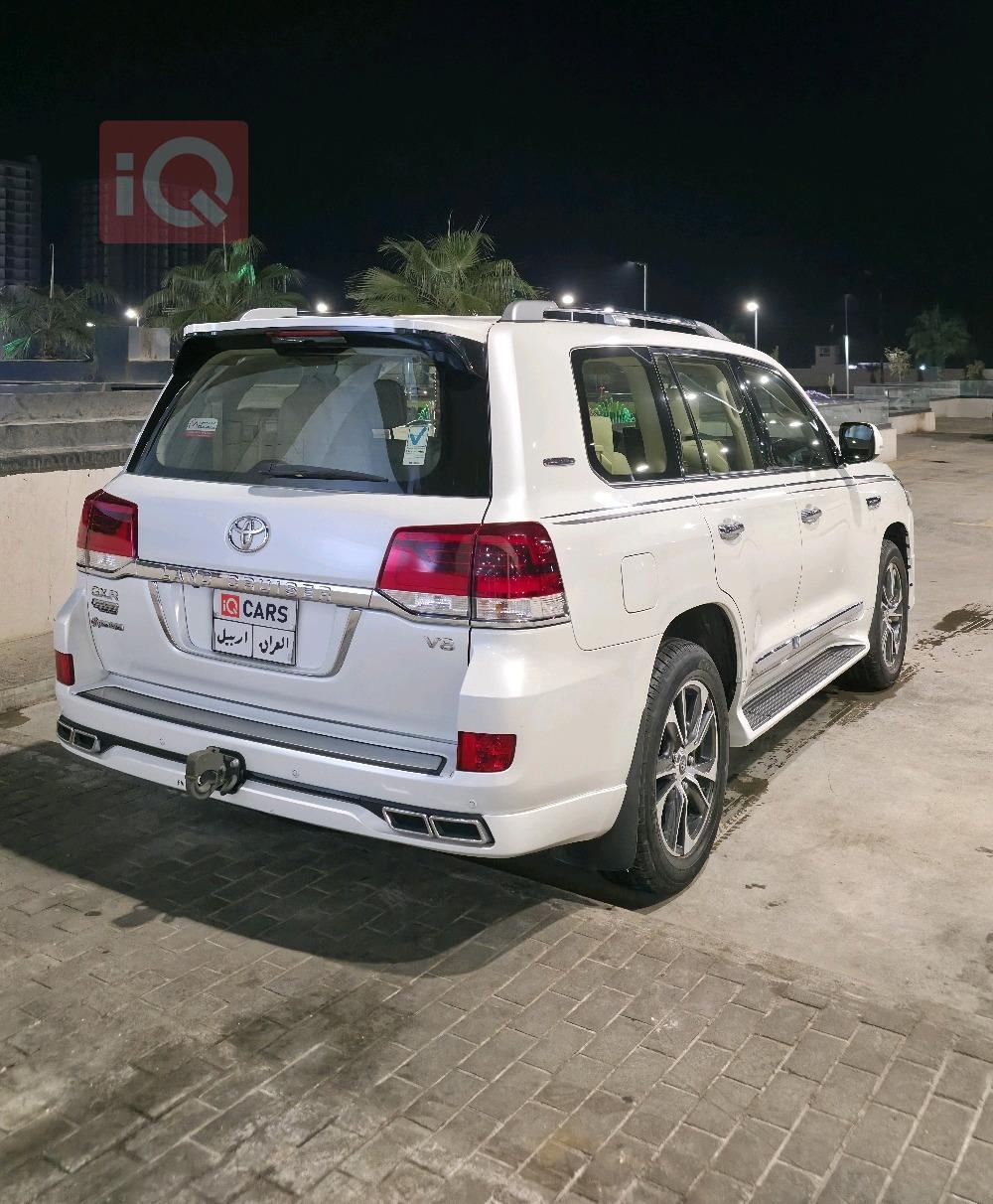 تويوتا لاندكروزر